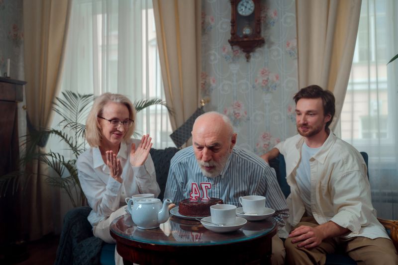 Két generáció között állunk. Két generáció között állunk.